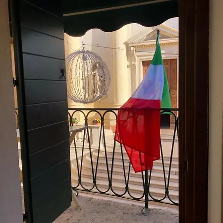 San Martino * Λατζίζε